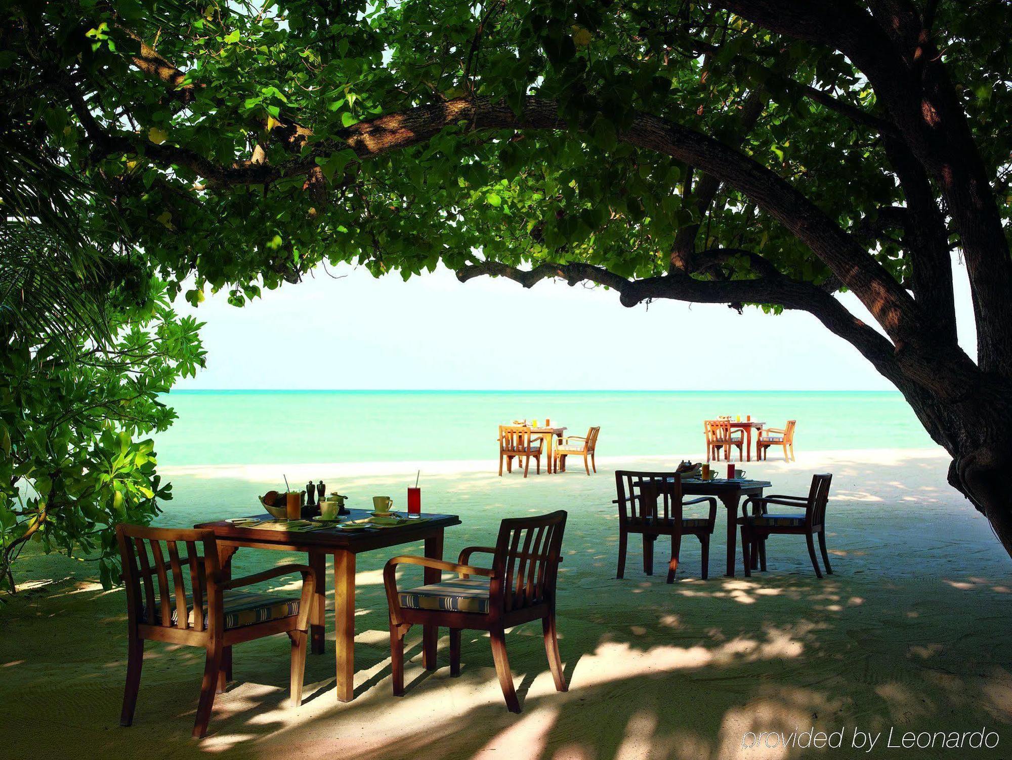 Taj Exotica Resort & Spa Emboodhoo Restaurante foto